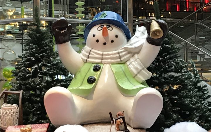 Nun is coming the Christmastime! – a Glosse!