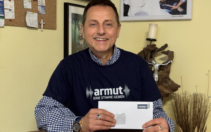 KAMPAGNE – ARMUT EINE STIMME GEBEN! – GIVE POVERTY A VOICE!