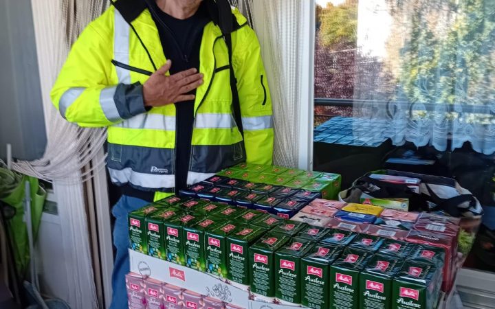 Presseinformation 22.09. bis 06.10.25 Kaffeewette zugunsten der Tee- und Wärmestube Neukölln