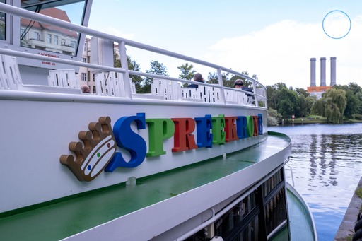 Jubiläumsfahrt auf der Spree für Menschen in Not